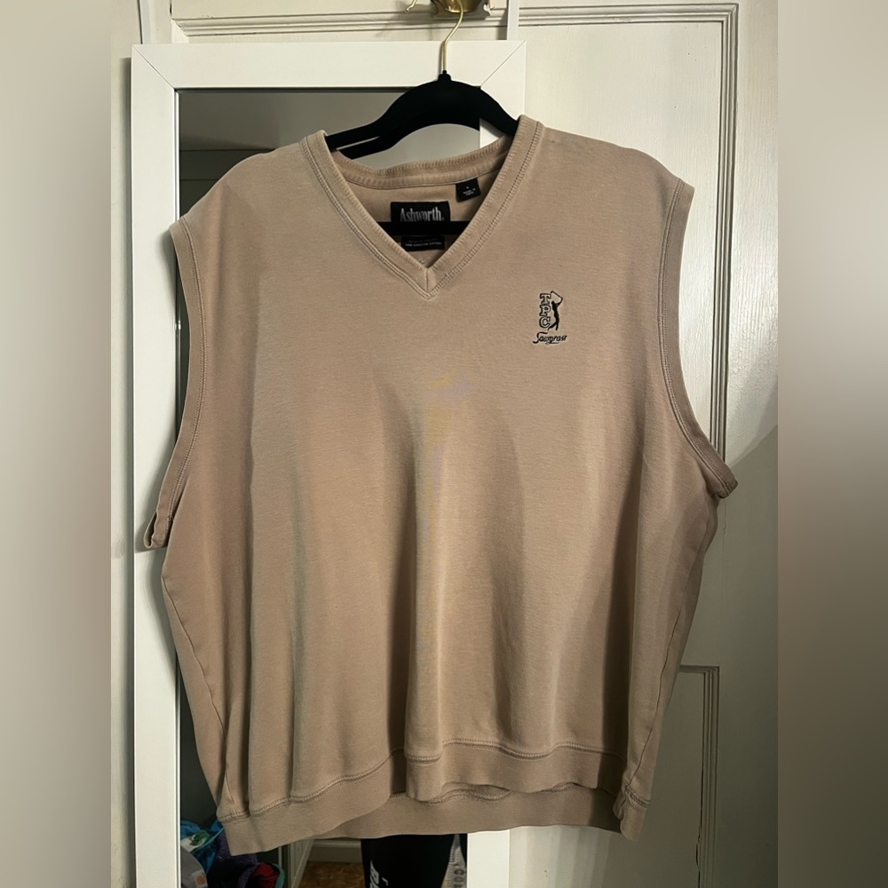 Sweater vest